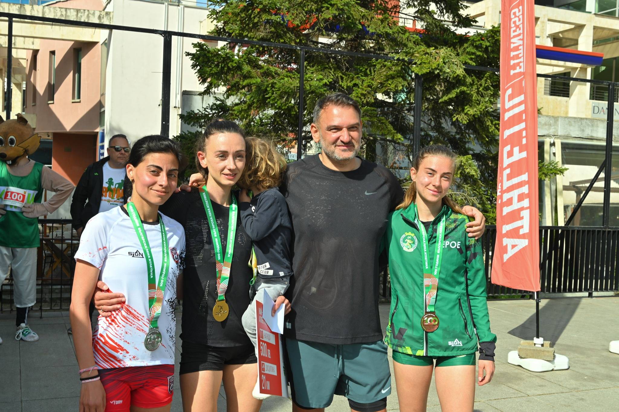  Милица Мирчева стана шампионка на България при дамите на Националния шампионат по полумаратон, който се организира в границите на деветото издание на Маратон 